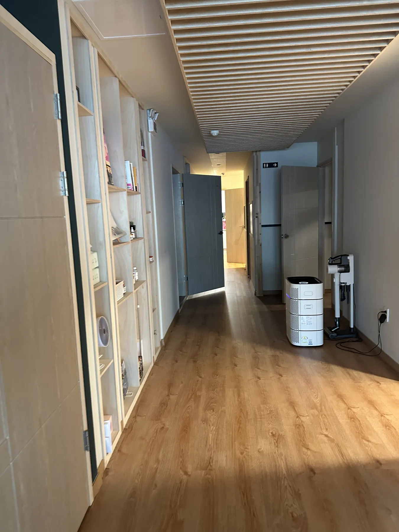 Actual Prada Spa Gwangalli, Busan: spa oceanfront interior